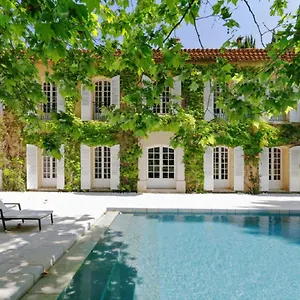  Bed & Breakfast Bastide De Gueissard